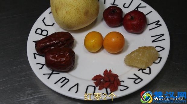  怎么煲鸡汤补气血不上火（煲鸡汤补气血都放什么）