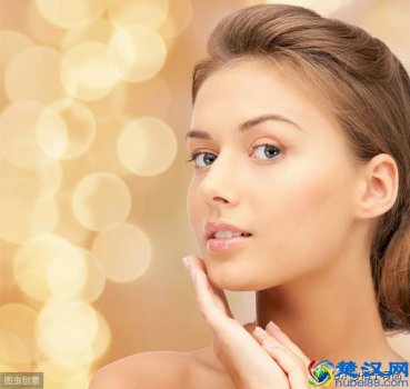  怎么样让皮肤变白净(学生皮肤喜欢出油)