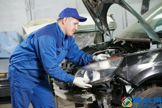  男生学什么技术好？没学历？这五个行业可以试试