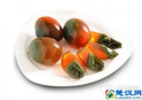  皮蛋不能和什么一起吃（皮蛋的禁忌你知道吗）