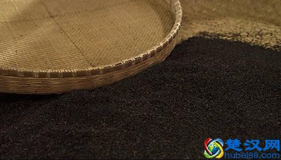  金骏眉属于什么茶（教你选购金骏眉技巧）