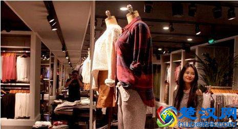  做一个优秀的服装导购能学到什么知识（做好这6点，让服装销售工资翻倍）