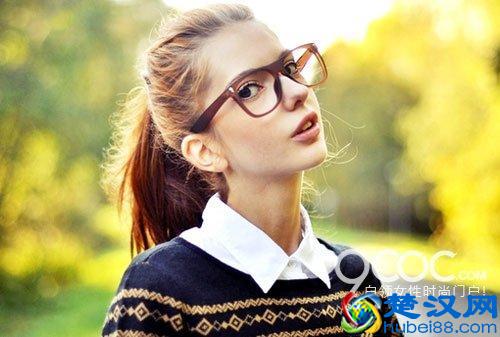  马尾怎么扎好看（夏季扎什么样子的马尾好看）