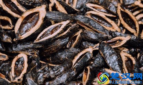  吃槟榔为什么会出汗，头发晕，脸发红是什么原因！