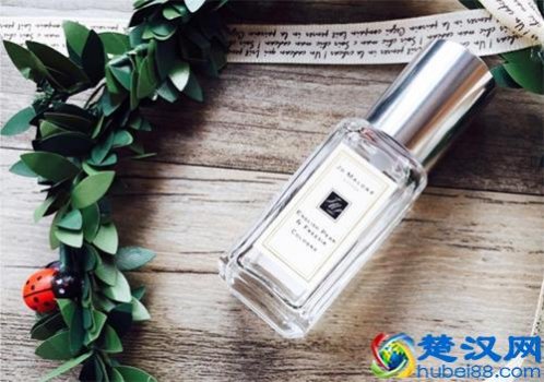  香水品牌排行榜有哪些，选购有哪些注意事项！