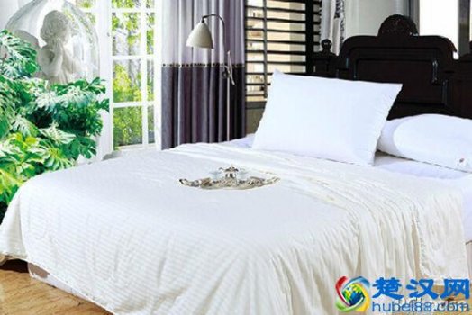  桑蚕丝怎么洗？正确清洗的方法