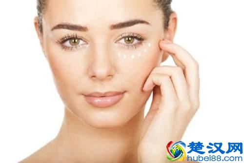  怎么样才可以去眼袋？3个最有效的方法，总有一个适合你