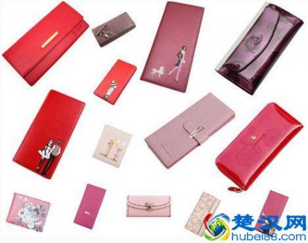  什么颜色的钱包招财聚财（女生用什么颜色的钱包比较合适）
