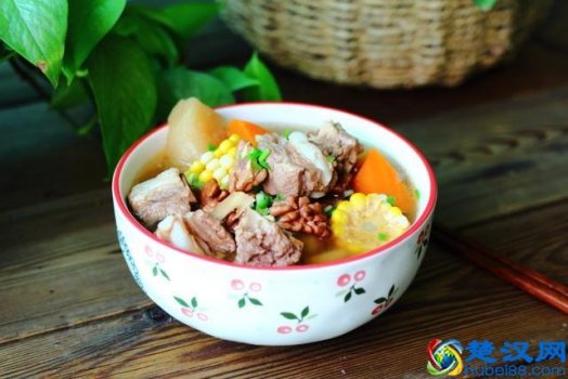  如何炖排骨汤（炖排骨汤时，掌握好小窍门）