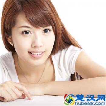  如何去黑眼圈（教你如何轻松去除黑眼圈）