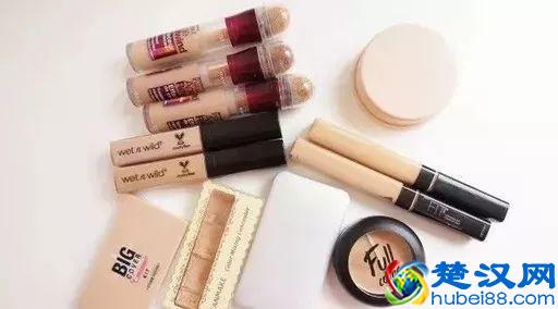  怎么去脸上的痘印和斑（16个去除痘印的小妙招）