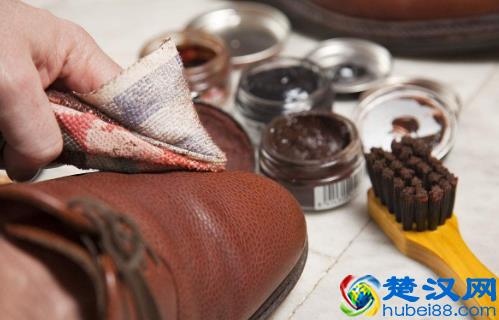  擦鞋店加盟费用是多少，擦鞋店加盟前景怎么样！