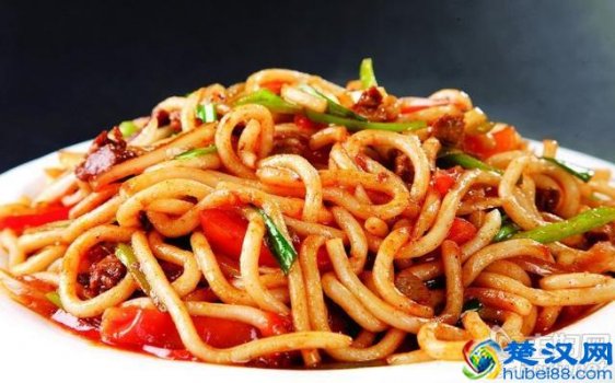  面条这样做最好吃，最经典的一种做法