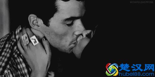  逢场作戏什么意思？逢场作戏是一种什么样的感情