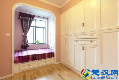  榻榻米是什么材质做的（榻榻米什么价位）