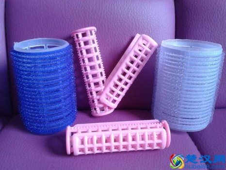  塑料发卷怎么用？发型师教你正确的使用方法