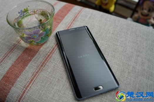  小米手机质量怎么样？没有对比就没有伤害，小米 PK oppo手机