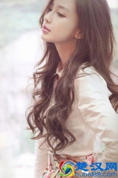  女生怎么让头发长的快一点（洗头加盐头发疯长）