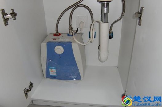  厨房的小厨宝是什么东西（提升生活品质的小厨宝究竟该如何选择）