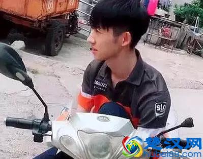  最帅快递小哥（最帅快递小哥走红）