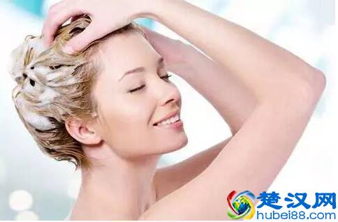  孕妇用什么洗发水好（孕期选择洗发水有什么讲究）