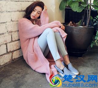  20度左右穿什么衣服合适（女生20度天气怎么搭配衣服）