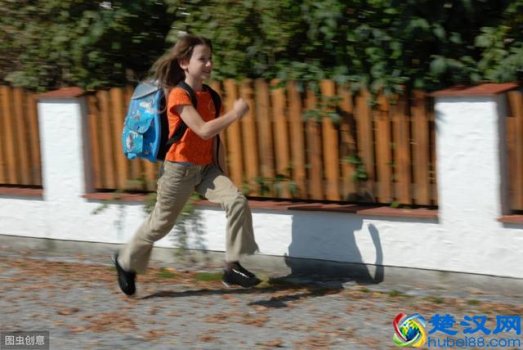  英国留学行李要带什么（出国留学都需要带些什么）