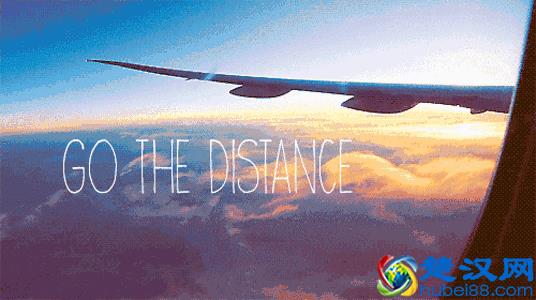  飞机上能带多少液体（一个人乘飞机可以随身携带多少液体）