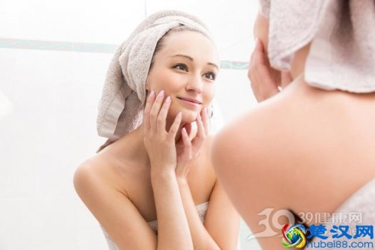  脸上角质层是什么东西（3种方法去除角质层让脸部变的水嫩）