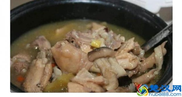  怎么炖鸡汤（清汤炖鸡的家常做法）