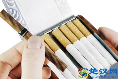  怎么吸烟（新手吸烟怎么过肺）