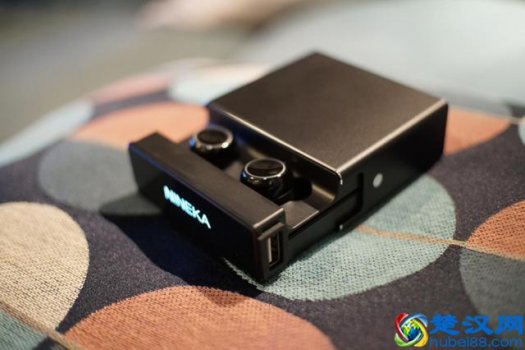  高性价比蓝牙耳机推荐（性价比极高的蓝牙耳机推荐）