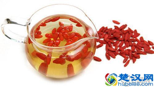  枸杞子怎么泡水喝效果好（枸杞子泡水怎么喝）