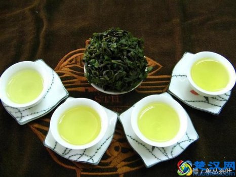  乌龙茶属于什么茶（乌龙茶是什么茶，小议茶类和茶种）