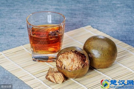  罗汉果泡水喝的功效是什么（罗汉果泡水喝有什么功效）