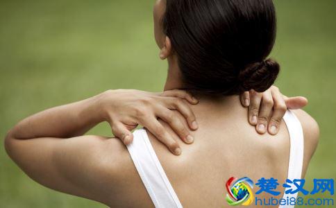  肩膀疼痛是什么原因（肩膀痛怎么办）