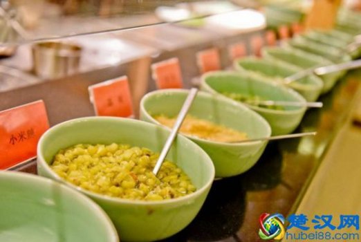  四川火锅搭配什么蘸料好吃（四川火锅蘸料调配指南）