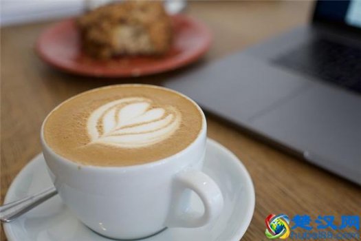  喝纯牛奶有什么好处（4个好处）