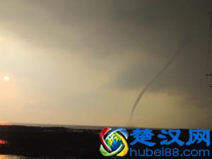  高邮龙吸水（龙吸水是什么怎么回事如何形成）