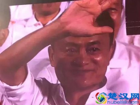  马云为什么卸任把公司给别人（马云卸任后，对阿里巴巴还有实际掌控权吗）