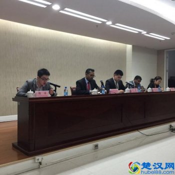  同声传译是什么专业（主要是做什么）