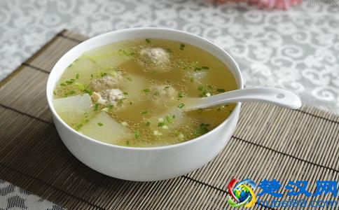  冬瓜汤怎么做减肥（吃10天水煮冬瓜可以放盐吗）