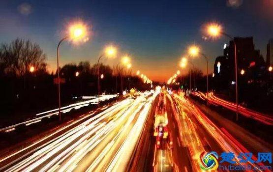  车水马龙什么意思？车水马龙的城市，哪里才是我的归宿