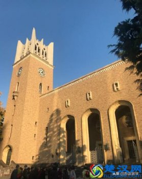  早稻田大学世界排名第几（早稻田大学一年学费多不多）