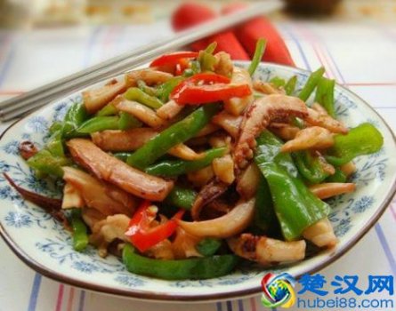  鱿鱼怎么做好吃又简单，家常做法！