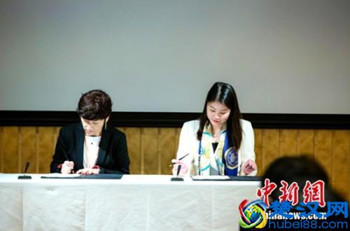  高档工艺品兔子摆件，进口高档工艺品摆件