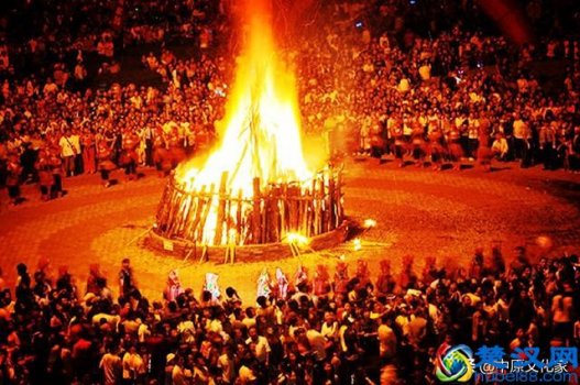  火把节是什么族的节日（火把节是一个什么样的节日）