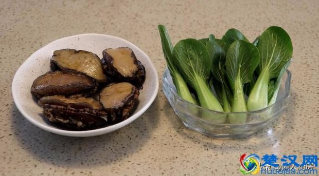  鲍鱼是什么物种？鲍鱼最简单营养的做法