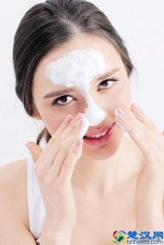  如何去掉黑头小窍门（8个小窍门有效去黑头）