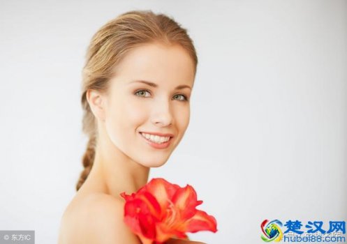  吃什么对皮肤好能美白（女士多吃哪些食物脸上皮肤能变好）